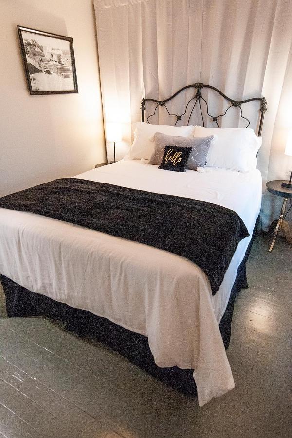 Dabbs Hotel Bed And Breakfast Llano Ngoại thất bức ảnh