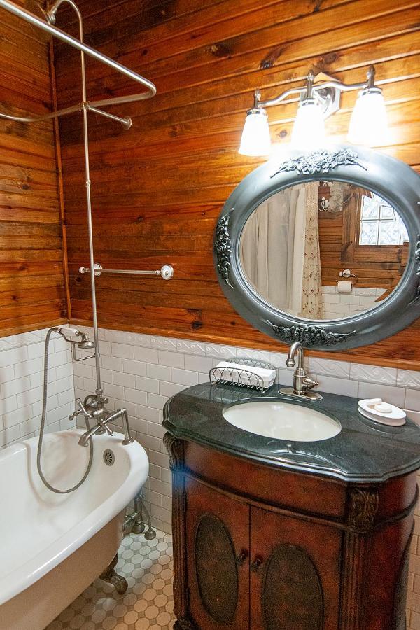 Dabbs Hotel Bed And Breakfast Llano Ngoại thất bức ảnh